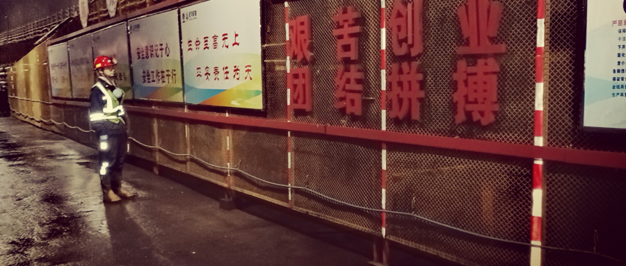  李  嫂