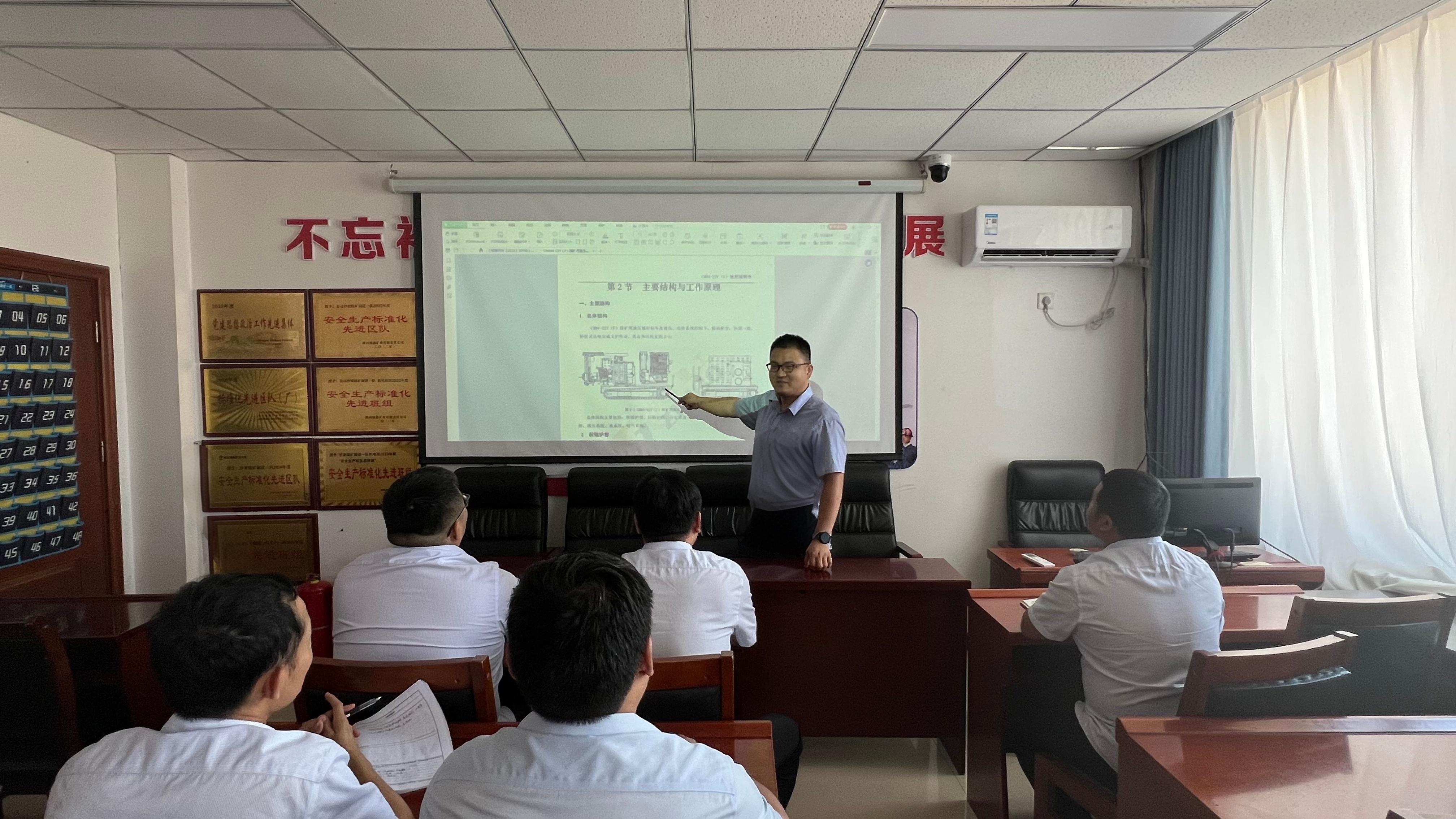  新装备构筑快速掘进“新范式”