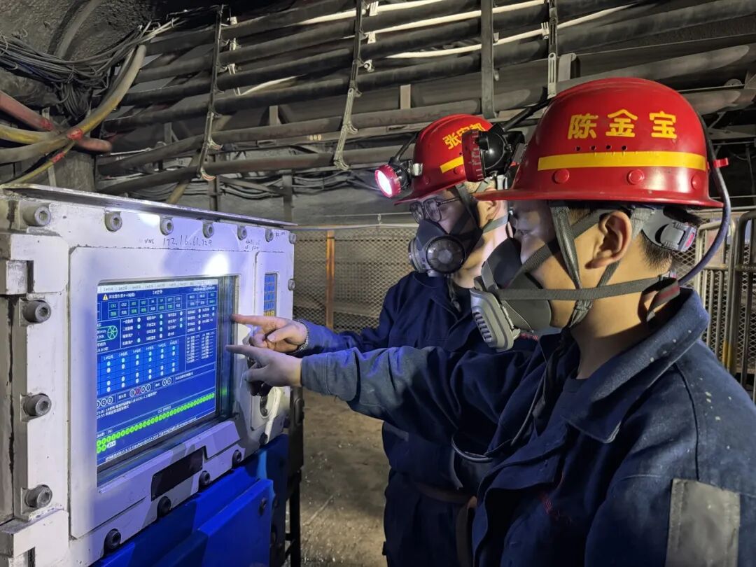  聚焦“严细实”奏响高质量发展强音